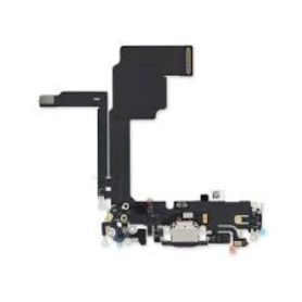 iPhone 15 Pro Max charge port